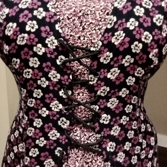 Vintage Y2K Prairie Dress /Witchy Vibes/ Corset Style front & back - Picture 4 of 13